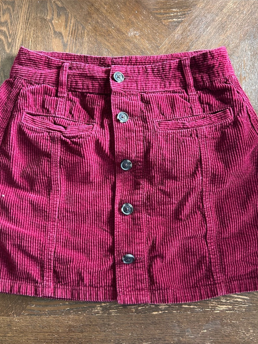 Jr's American Eagle Corduroy Mini Skirt Maroon Front Pocket Button Down Size 4